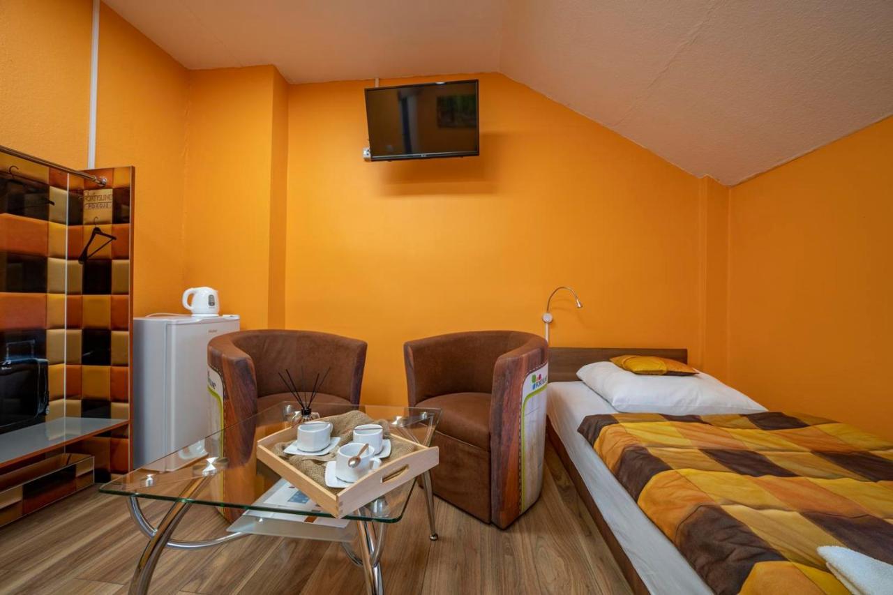 Fortisline Pokoje Z Klimatyzcja Sauna Apartment Ополе Екстериор снимка