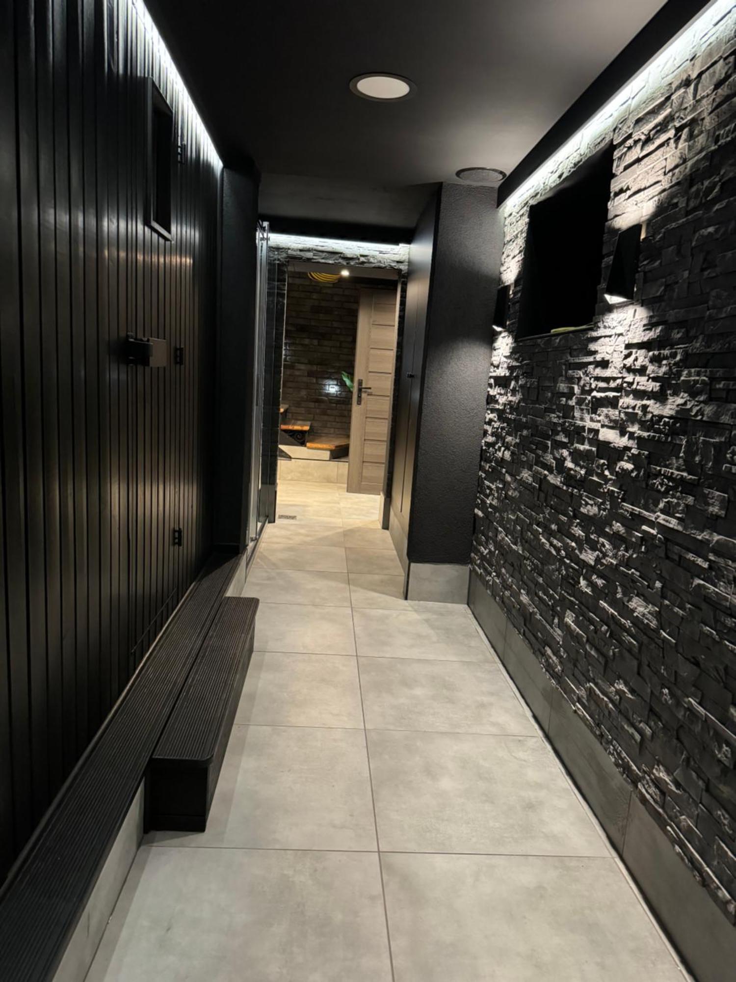 Fortisline Pokoje Z Klimatyzcja Sauna Apartment Ополе Екстериор снимка